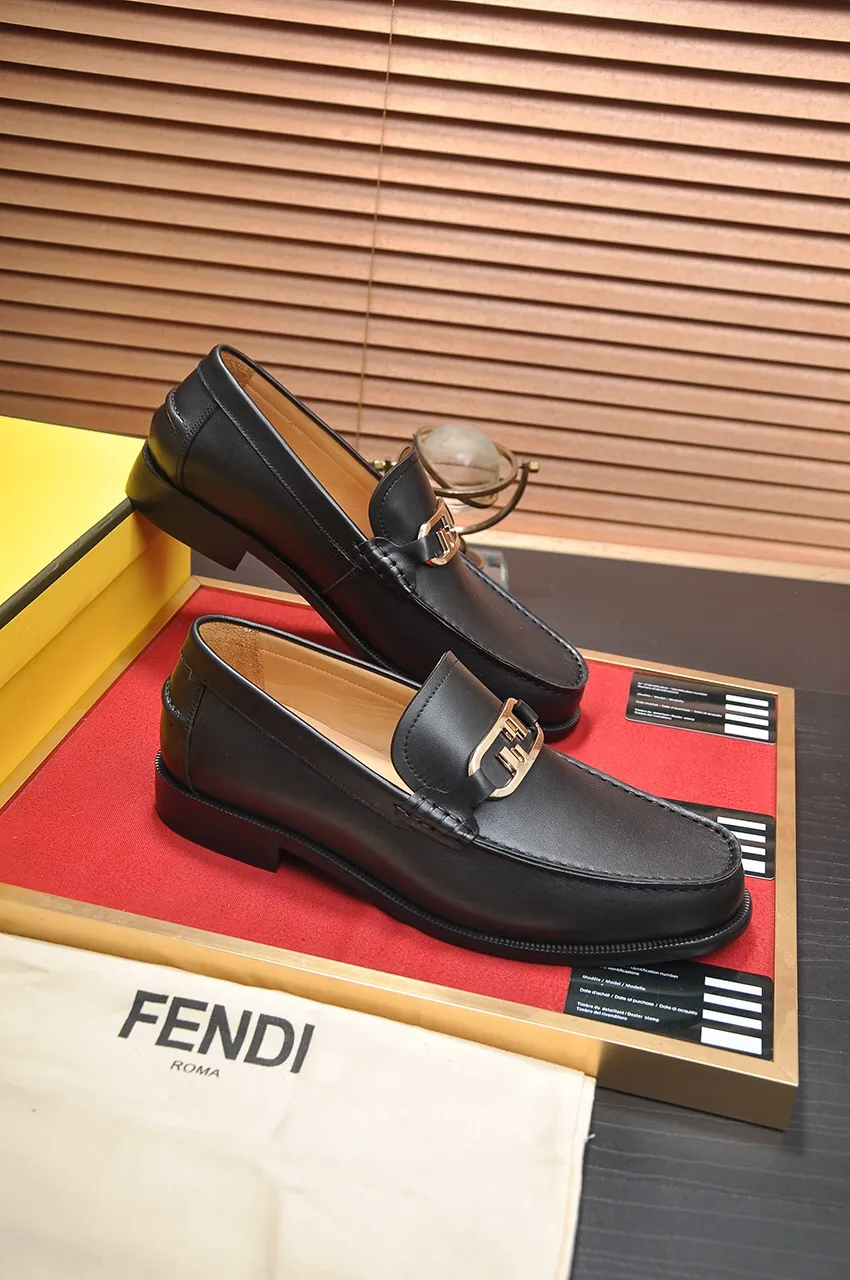 Men's shoes💰560💶[FENDI] The latest high-end men's shoes in Hong Kong! Original quality. The upper is made of imported cowhide material and cowhide lining! Super comfortable on the foot, original wear-resistant outsole, luxurious, fashionable, casual and versatile! Size: 38-45 (45 customized)